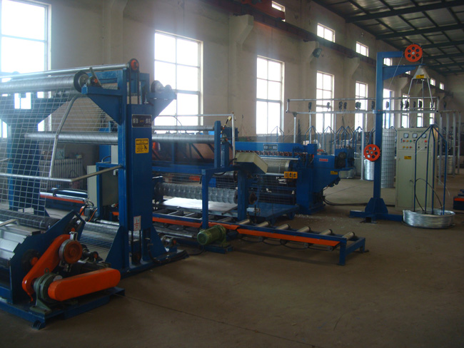 Automatic production line for mesh winding