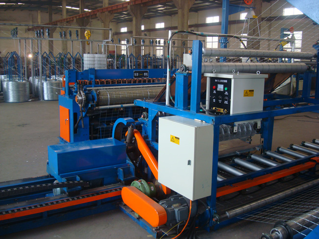 Automatic production line for mesh winding